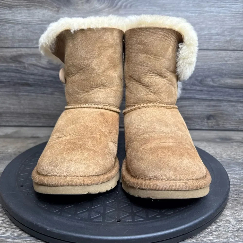 UGG MINI BAILEY BUTTON WOMEN BOOTS CHESTNUT SIZE US 3